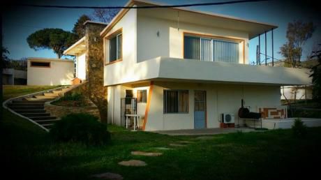 Apartamento Zona Residencial Piriapolis A 1 Cuadra De La Terminal De Omnibus.