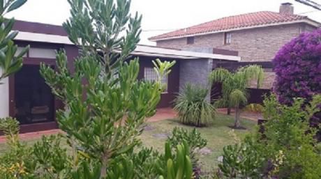 Casa 3 Dorm - Parada 20 De La Mansa
