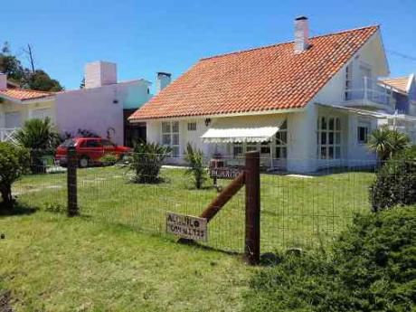 Casa A 1 Cuadra De La Palya