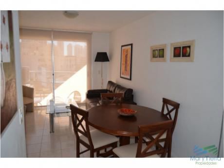Apartamento En Venta A Pasos De La Brava, Punta Del Este