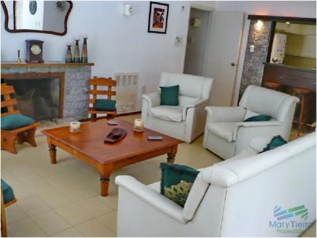 Casa Con Piscina En Venta, Rincón Del Indio, Punta Del Este.