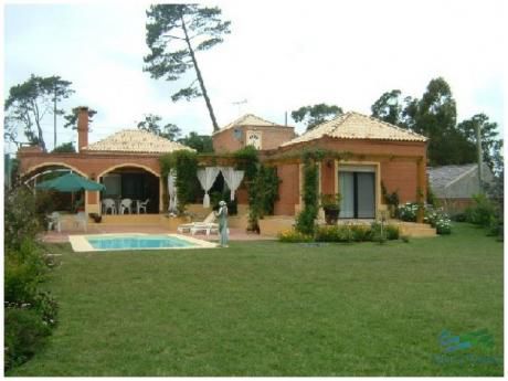 Muy Linda Casa En Alquiler, Zona Pinares, Punta Del Este