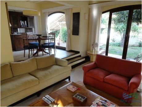 Casas En Playa Mansa