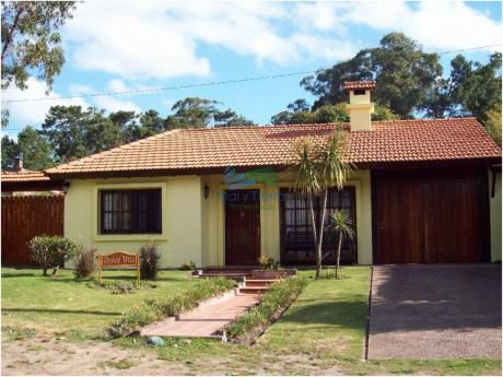 Casas En Playa Mansa