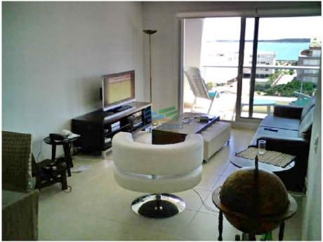 En Alquiler Y Venta... Torre Con Muy Buena Ubicación, A Metros De Las Playas Brava Y Mansa, Muy Cerca De La Península Y De Todos Los Servicios.