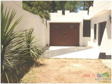 Casa En Venta. Zona Aidy Grill. A Dos Cuadras Del Mar!