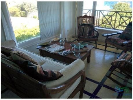 Hermosa Casa En Lo Alto Del Chorro.. - Luminosa - Con Linda Vista Al Mar