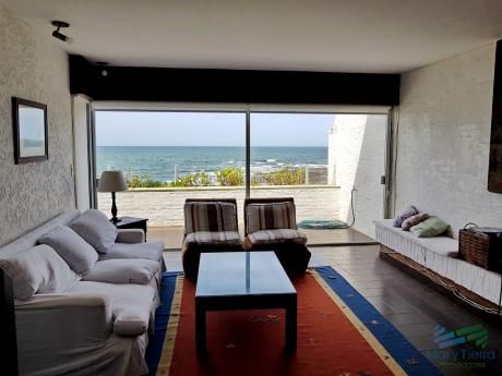 Gran Oportunidad En Venta. Apartamento Pent House, Primera Línea En Península, Punta Del Este.