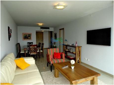 Apartamentos En Playa Brava