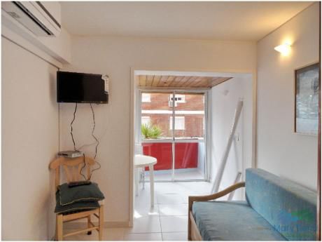 Muy Lindo Apartamento En Torre Con Muy Buenos Servicios A Pocos Metros Del Mar!