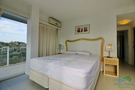 Apartamentos En Playa Brava