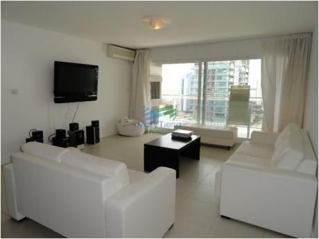Apartamento De 3 Dormitorios En Punta Del Este En Alquiler Y Venta