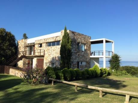 Casa En Punta Ballena - Ref: Pb583