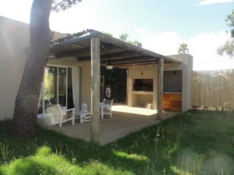 Casa En Alquiler 2 Dormitorios