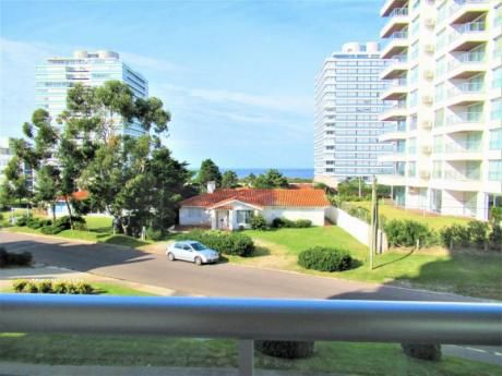 Apartamento En Alquiler 3 Dormitorios
