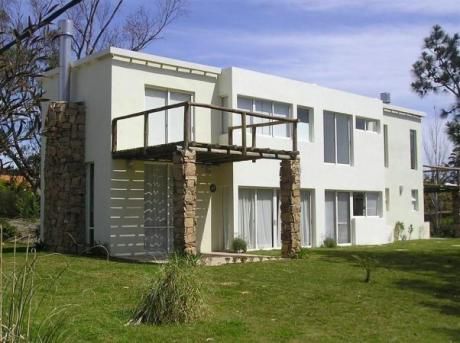 Casa En Alquiler 3 Dormitorios
