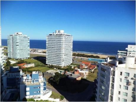 Apartamento En Alquiler 3 Dormitorios