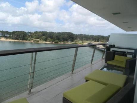 Apartamento En Alquiler 3 Dormitorios