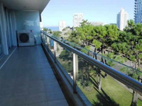 Apartamento En Alquiler 3 Dormitorios