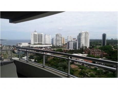 Apartamento En Alquiler 3 Dormitorios