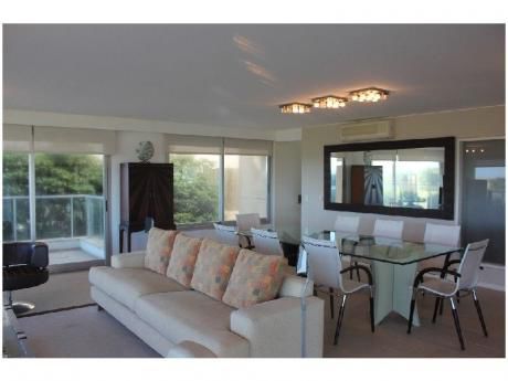 Apartamento En Alquiler 3 Dormitorios