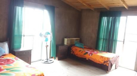 Casa Duplex En Punta Del Diablo Para 8 Personas