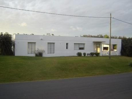 Casa En Pinares Muy Cómoda Cerca De Todo.