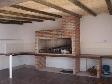 Excelente Casa Centrica 3 Dormitorios Con Barbacoa Cerrada