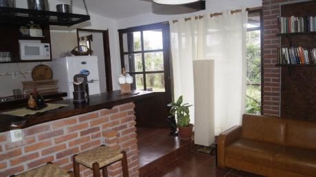 Casa 3 Dormitorios, 50 Mts De La Playa