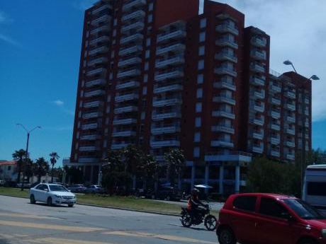 Alquilo Apartamento En Piriapolis Frente A La Playa