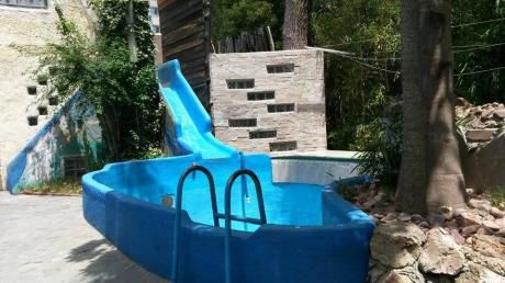 Casa Con Piscina Adultos Y Otra Niños, Mascotas.