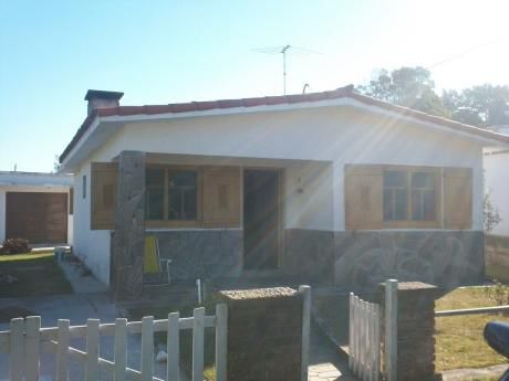Se Alquila Casa En San Luis A 2 Cuadras De La Playa.