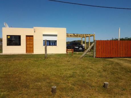 Punta Negra Frente Al Mar.