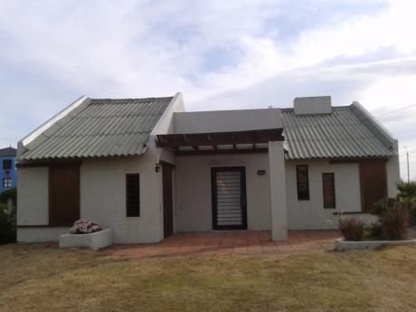 Casa Amplia 3d Y 2 Baños Con Parrillero Techado