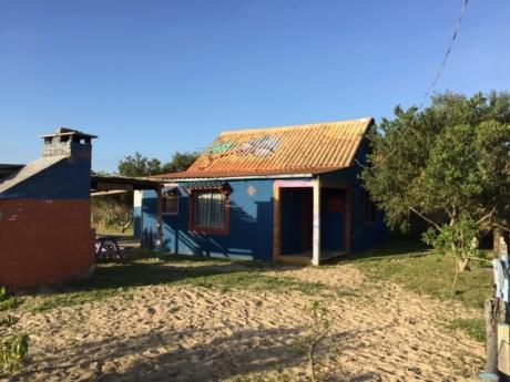 Excelente Cabaña, A 50 Mt. De La Playa Y A 100 Mt.del Arroyo