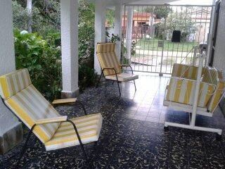En Las Toscas A 1 Cuadra De La Playa Y A 1 De Ferreira S/n
