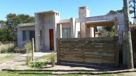 Hermoso Chalet A Una Cuadra Del Mar En Parada 14 Mansa