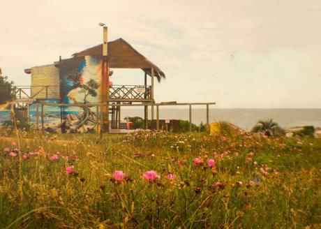 Cabaña Frente Al Mar Con Gran Terraza En Otoño Y Primavera