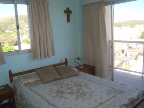 Apartamento 2 Dormitorios, Living Comedor, Cocina Y Baño