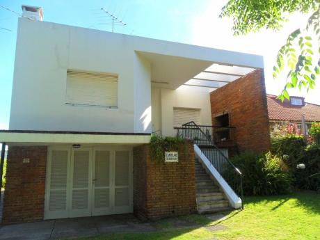 Casa 3 Dormitorios, A Media De La Playa