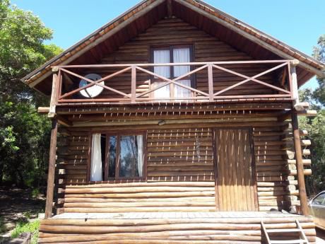 Cabaña De Troncos Muy Acogedora