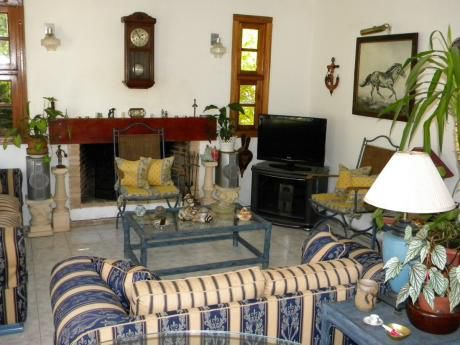 Hermosa Casa De 2 Dormitorios A 5 Cuadras De La Playa