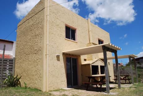 Casas Para 4 Personas Cuadra Y Media Del Océano. La Viuda