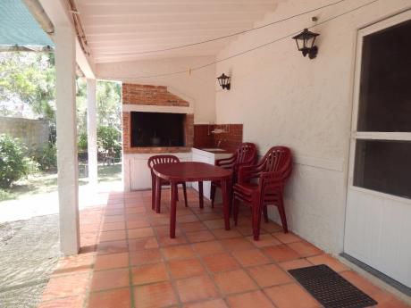Casita En La Paloma Rocha, Excelente Ubicación.