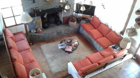 Casa Muy Buen Estado Piscina Climatizada 4 Cuartos 3 Baños