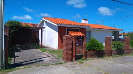 Casa De 3 Dormitorios En El Centro De La Paloma