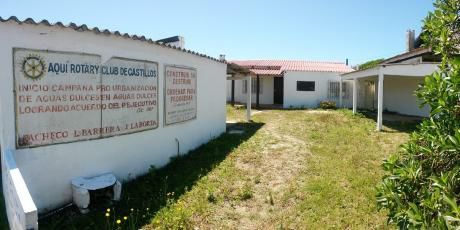 Alquilo Casa En Aguas Dulces Pegado Al Mar!!! Completisima!
