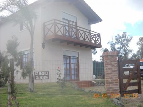 Casa 2 Dormitorios Y 2 Baños 150 Metros De La Playa, Cercado