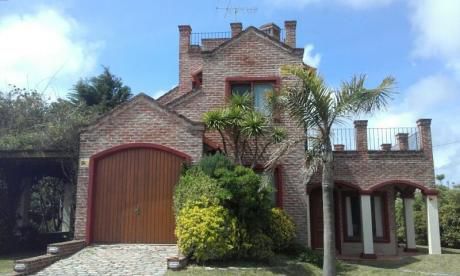 Casa En San Francisco.. A Pasitos Del Parador!!