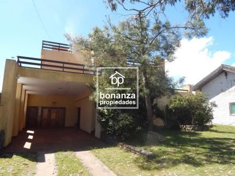 Casa En Alquiler En Playa Hermosa A 250 Metros De La Playa